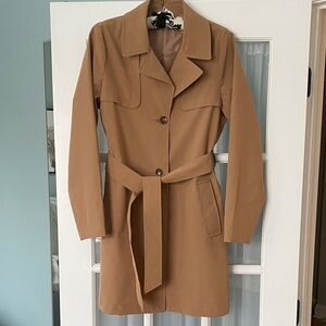 Women's lightweight Belted trench Coat